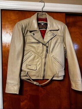 Vintage Harley-Davidson Beige Leather Women's Biker Jacket with Red Lining